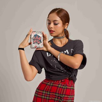 Stranger Things 5 Zip Around Wallet, Image 2